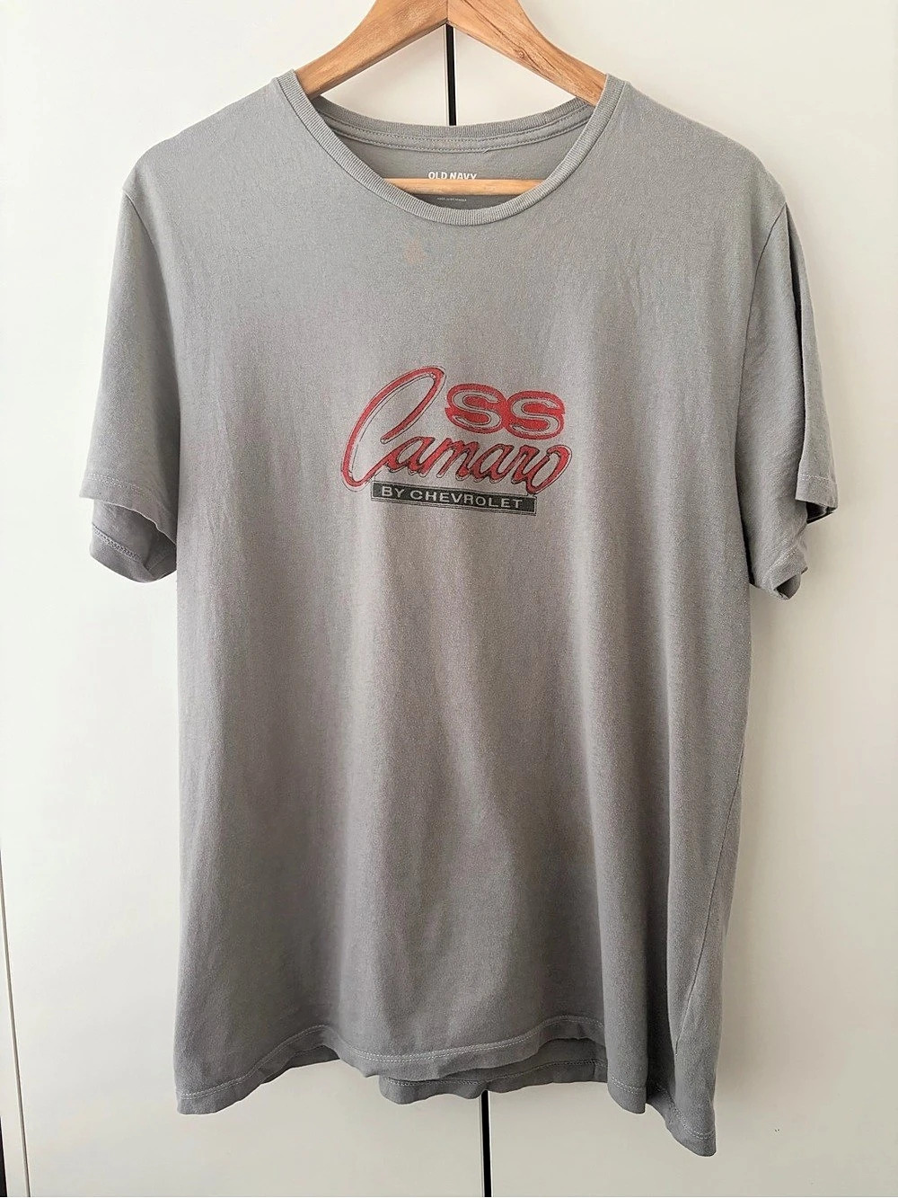 Old Navy Chevrolet Camaro Graphic T-Shirt Gray & Red Large